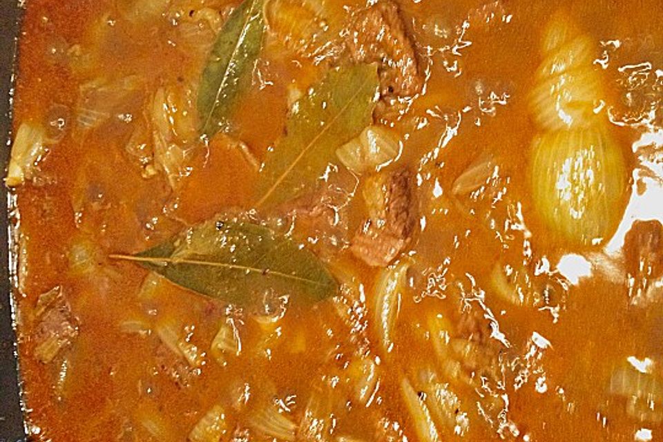 Gulasch nach Omas Rezept