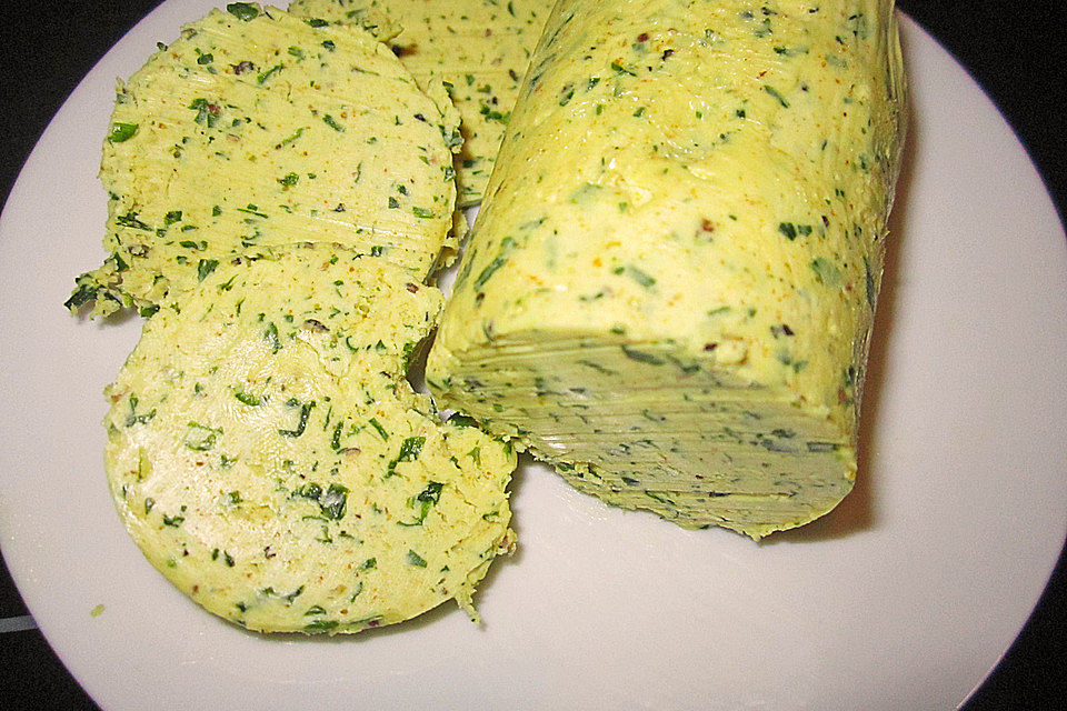 Kräuterbutter mit Feta