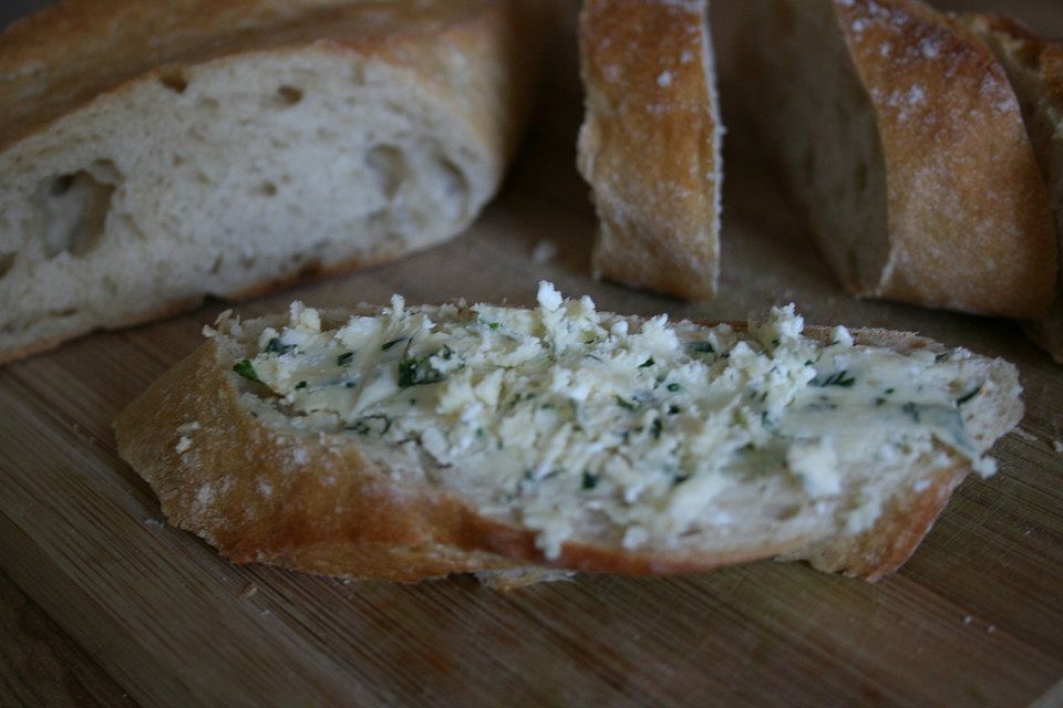 Kräuterbutter mit Feta