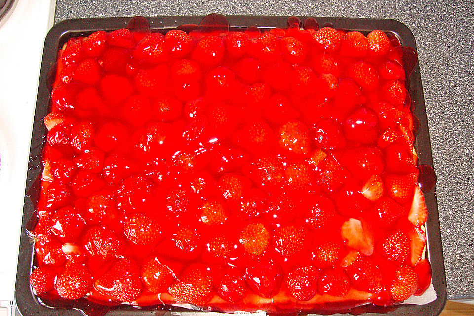 Erdbeer - Grieß - Kuchen