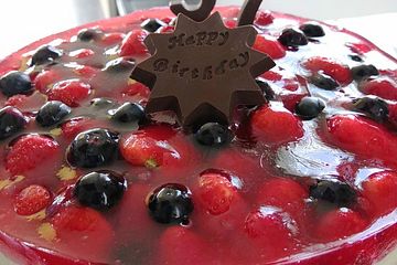 Kalte Erdbeer - Frischkäse - Geburtstagstorte