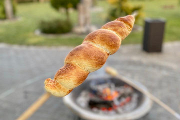 Stockbrot mit Quark - Öl - Teig