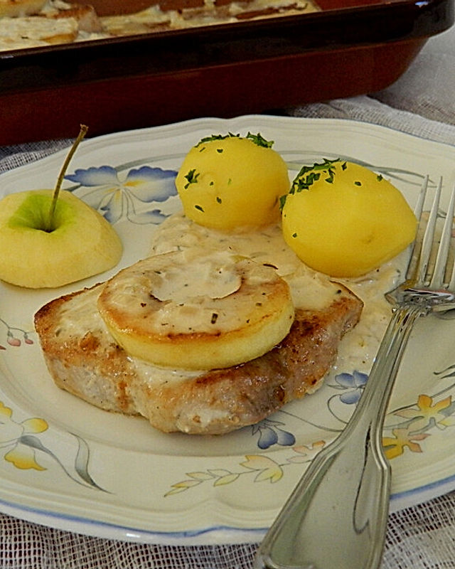 Apfel - Meerrettich - Koteletts aus dem Ofen mit Kartoffeln