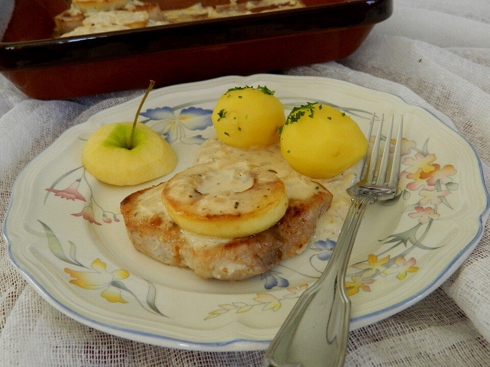 Apfel - Meerrettich - Koteletts aus dem Ofen mit Kartoffeln von dhell ...