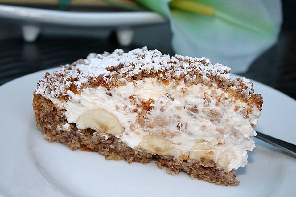 Bananen - Split - Torte mit Eierlikör