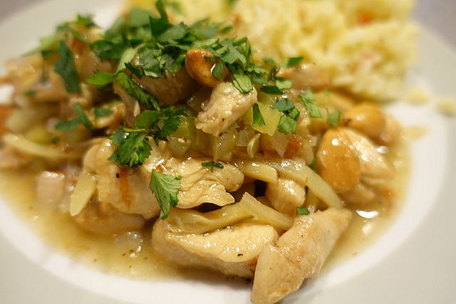 Hhnerfleisch mit Bambus und Mandeln von feuervogel