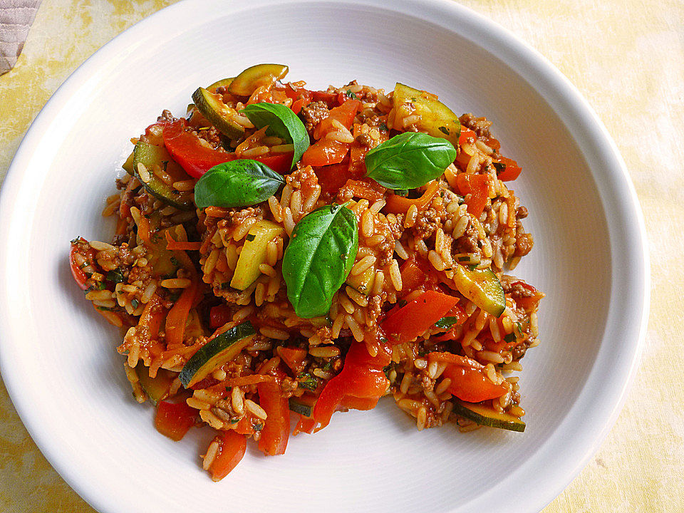 Mediterrane Zucchini-Reis-Pfanne mit Feta von CookingJulie| Chefkoch