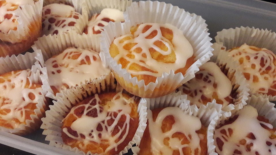 Locker - leichte Mandarinen - Joghurt - Muffins von Lorina