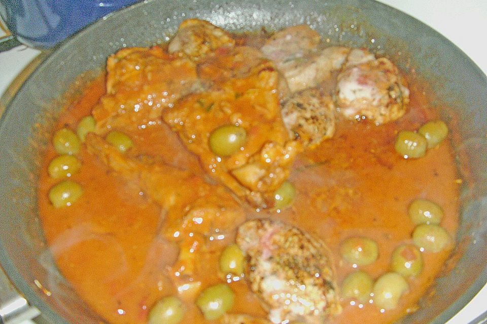 Kaninchen mit Rosmarin in Weißwein Kaninchen mit Rosmarin in Weißwein