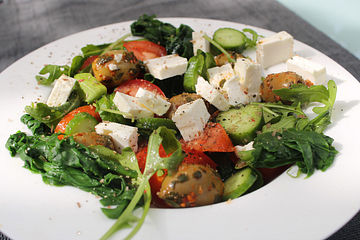 Griechischer Tomaten-Mangold-Salat