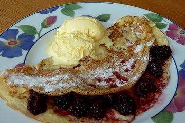 Pfannkuchen Mit Eis Und Kirschen Von Darklion Chefkoch