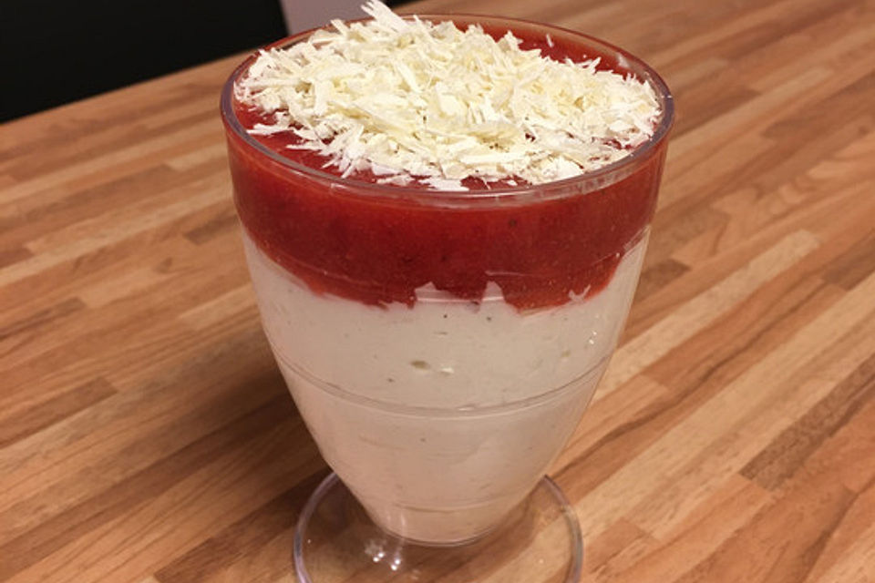 Spaghetti-Eis Dessert