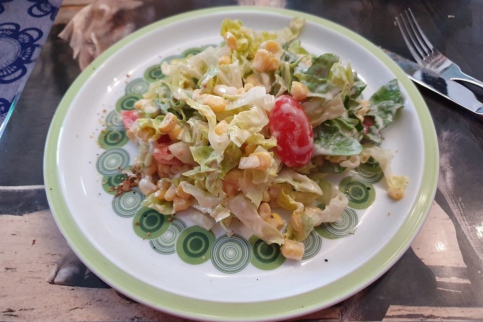 Salatdressing mit Schmand und Kräutern Salatdressing mit Schmand und Kräutern
