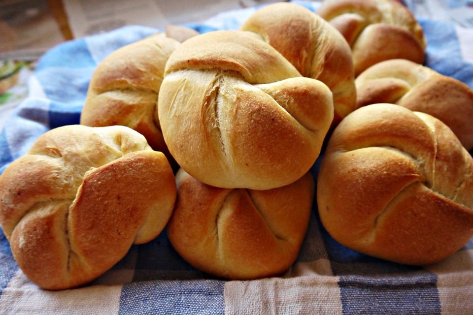 Kaisersemmeln / Kaiserbrötchen