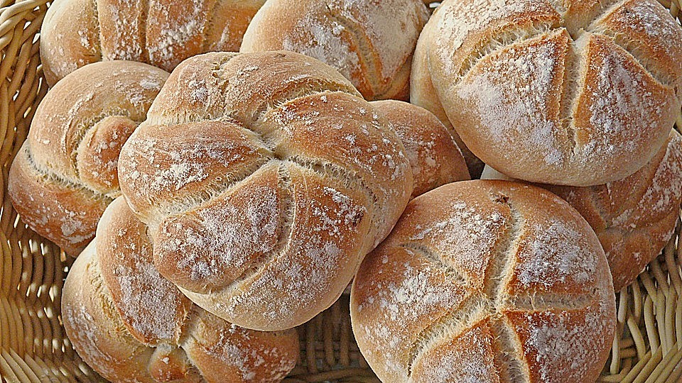 Kaisersemmeln / Kaiserbrötchen