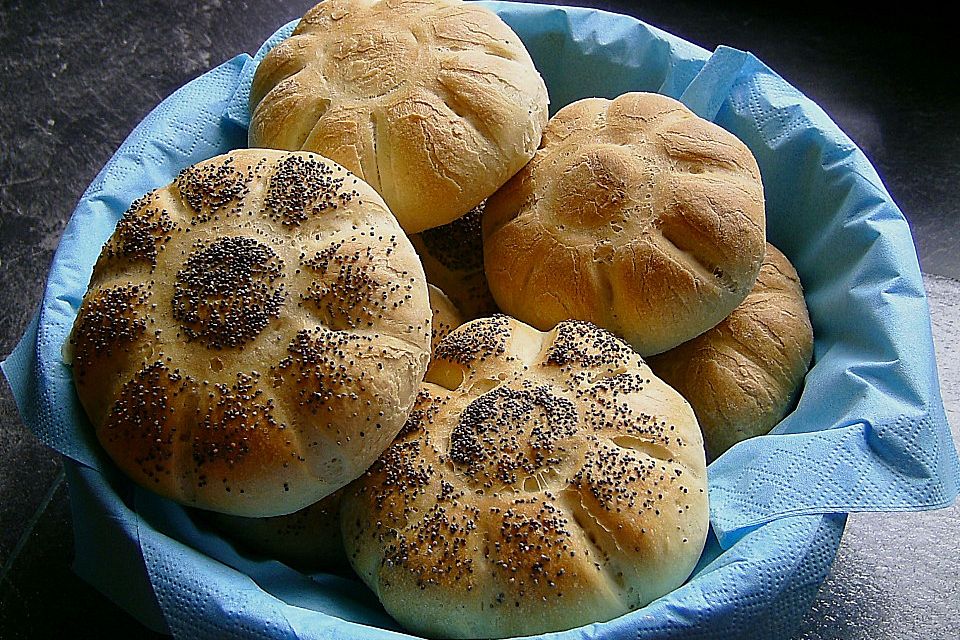 Kaisersemmeln / Kaiserbrötchen