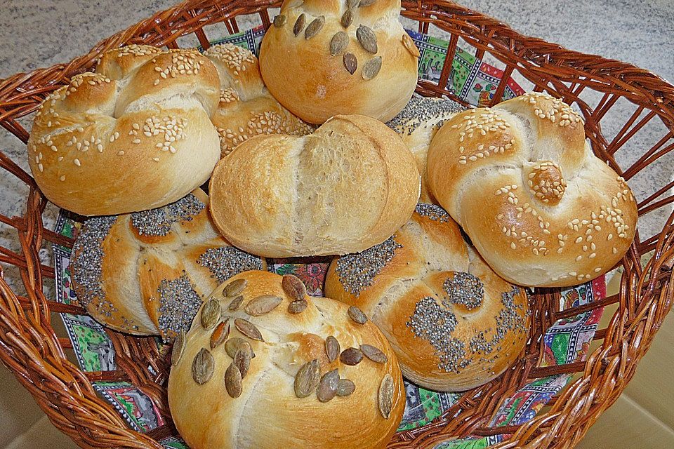 Kaisersemmeln / Kaiserbrötchen