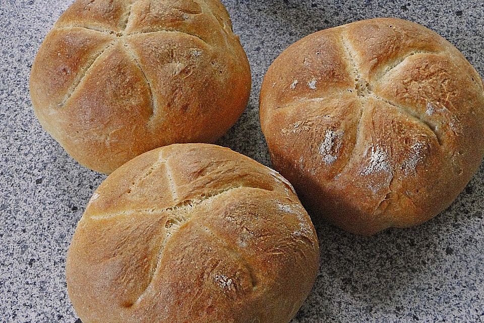 Kaisersemmeln / Kaiserbrötchen