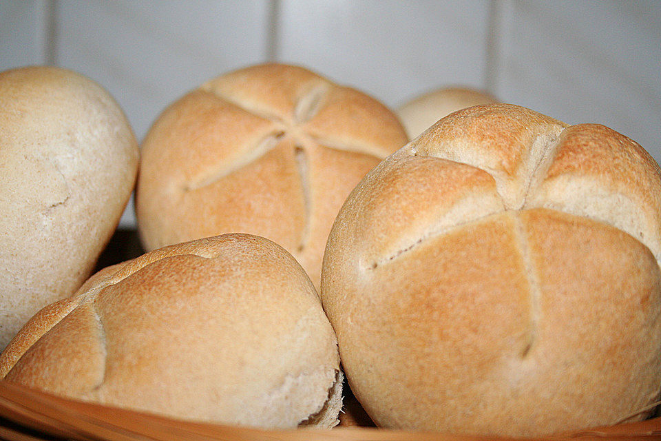 Kaisersemmeln / Kaiserbrötchen