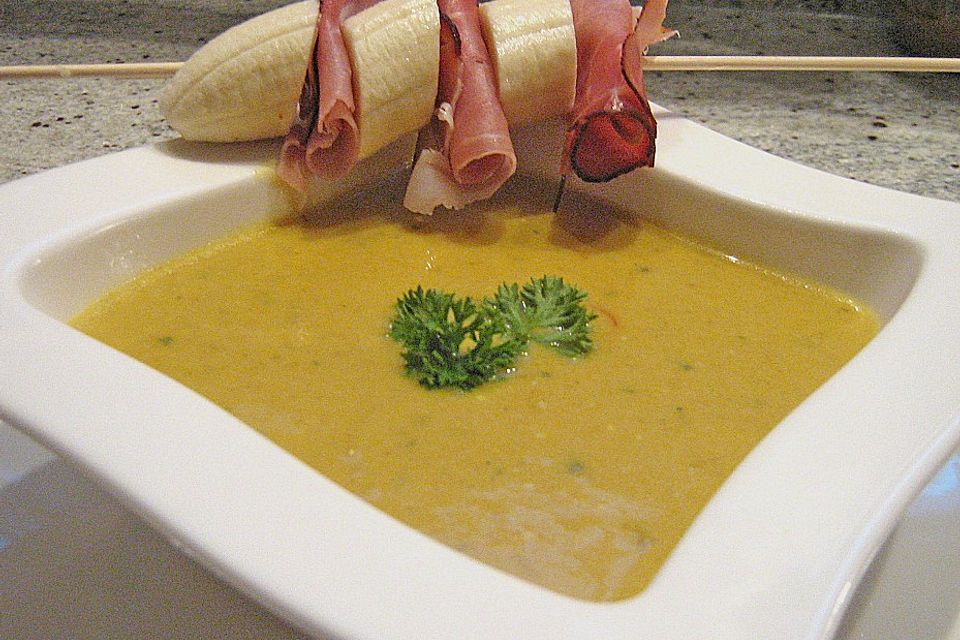 Bananencremesuppe mit Curry