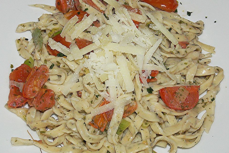 Tagliatelle al pomodoro