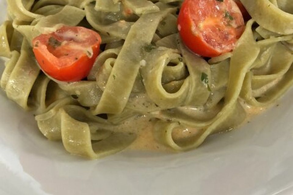 Tagliatelle al pomodoro