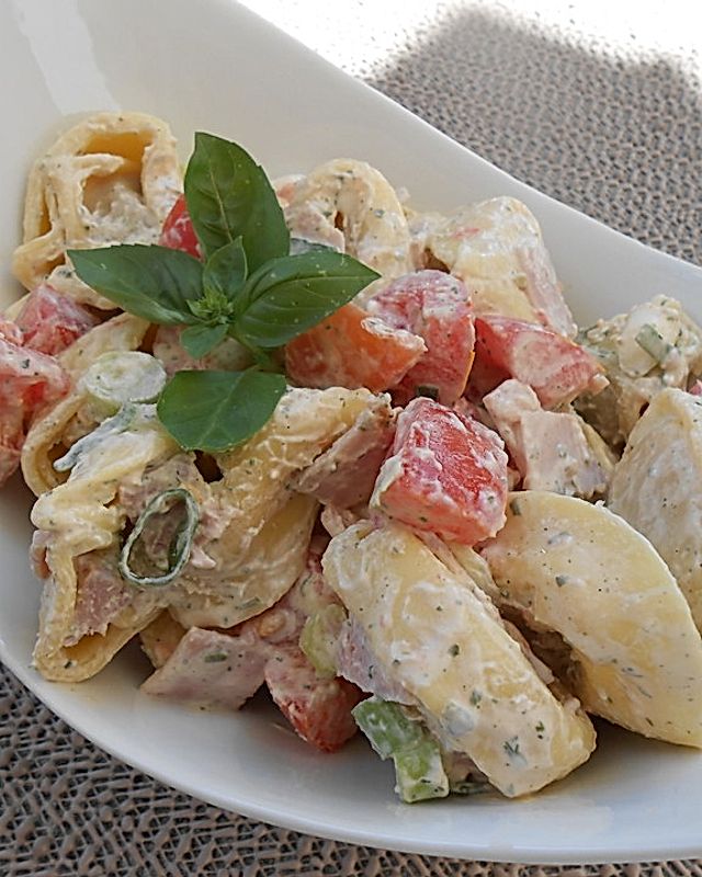 Tortelloni Salat