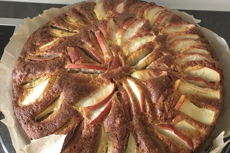 Apfel - Grieß - Kuchen