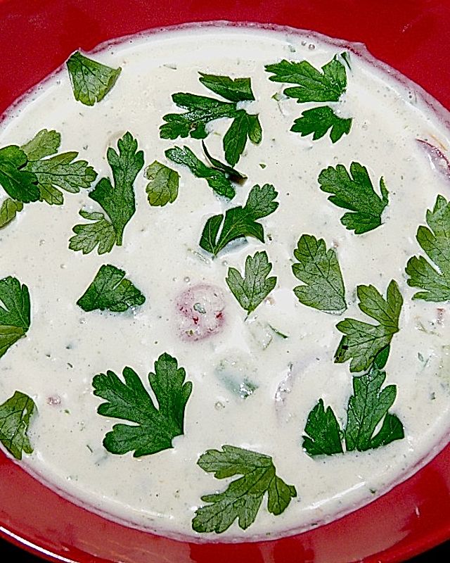 Kalte griechische Gurken - Joghurt - Suppe