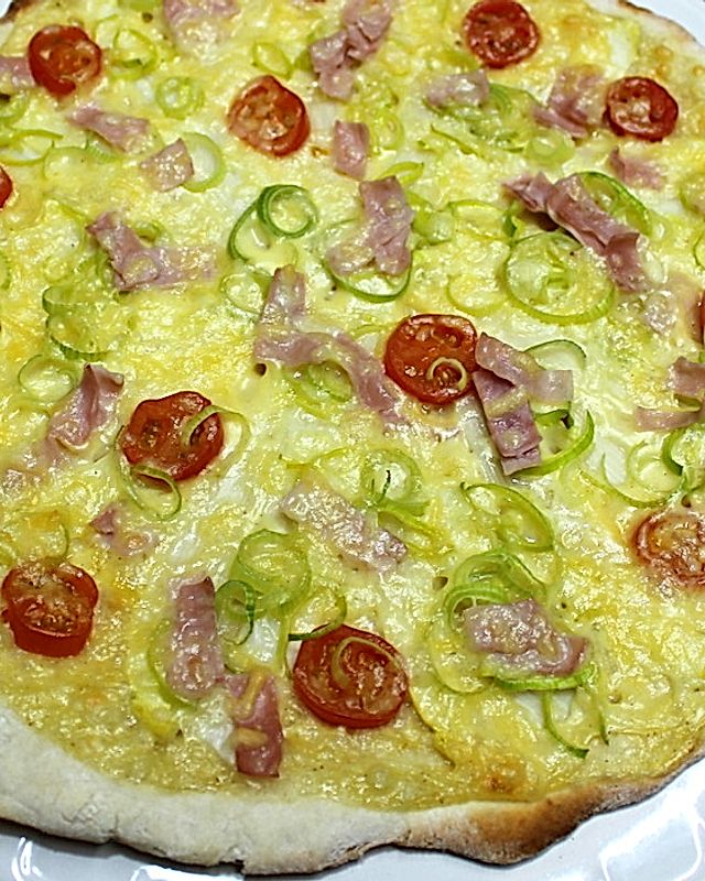 Frühlingsfrische Spargel - Pizza