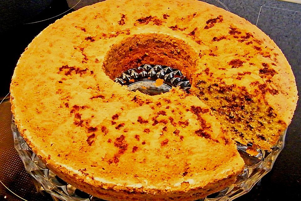 Ameisenkuchen mit Eierlikör und Rum