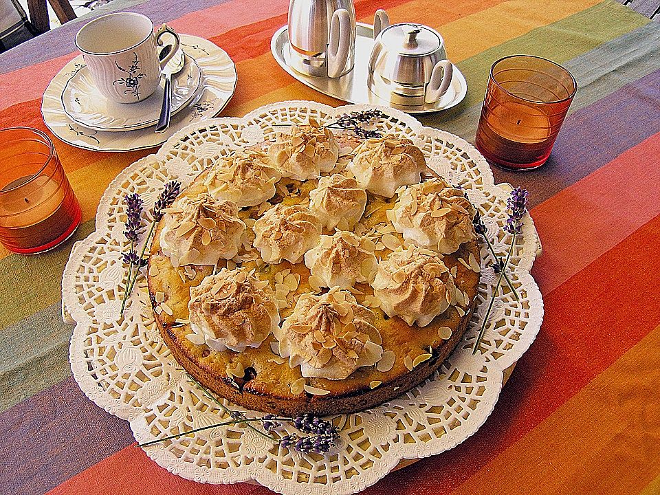 Stachelbeertorte mit einer Mandel - Baiserhaube von bn1806| Chefkoch Stachelbeertorte mit einer Mandel - Baiserhaube von bn1806| Chefkoch