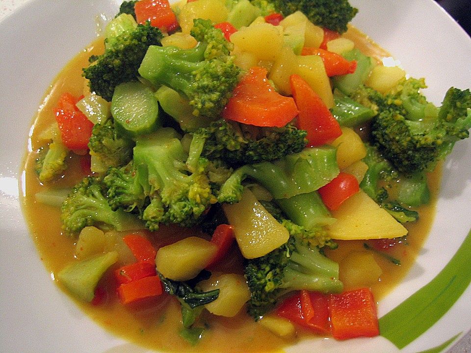 Kartoffel - Gemüse - Eintopf in Curry - Kokos - Soße von anniroc| Chefkoch