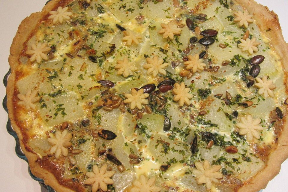 Kohlrabiquiche mit süß – pikanter Dill – Senfsauce