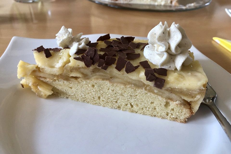 Apfeltorte mit Pudding - Eierlikör - Guss