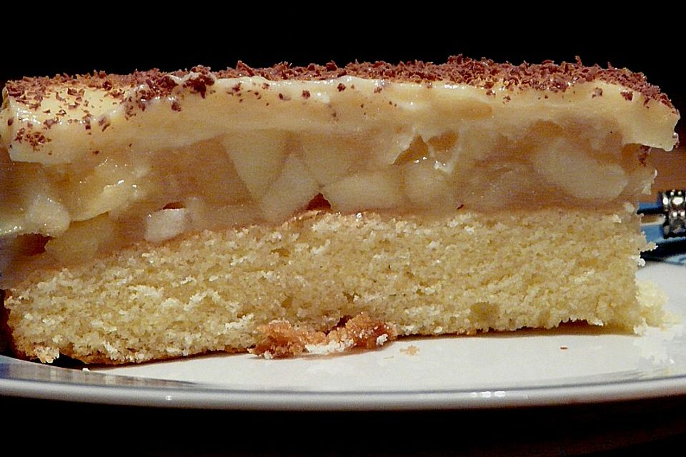 Apfeltorte mit Pudding - Eierlikör - Guss