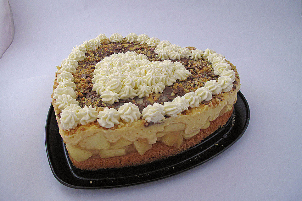 Apfeltorte mit Pudding - Eierlikör - Guss