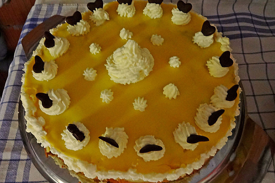 Apfeltorte mit Pudding - Eierlikör - Guss