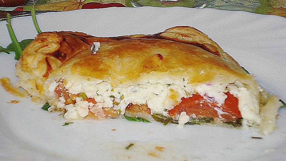 Blätterteigtaschen mit Schafskäse Blätterteigtaschen mit Schafskäse