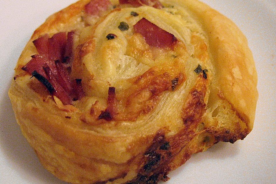 Blätterteigschnecken herzhaft Blätterteigschnecken herzhaft