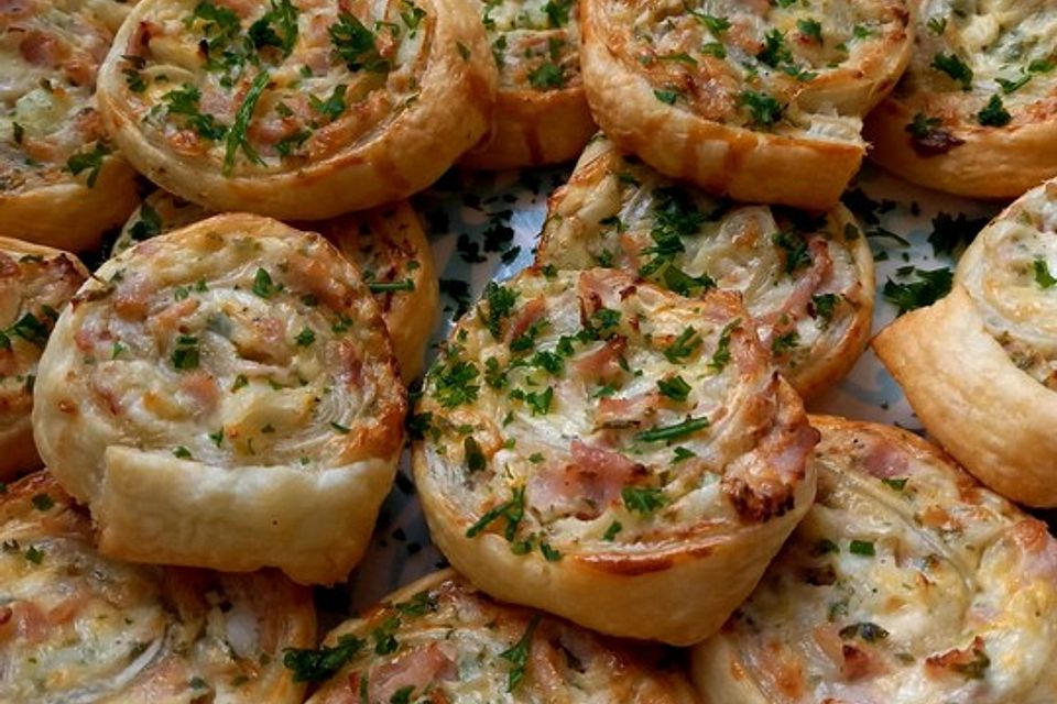 Blätterteigschnecken herzhaft Blätterteigschnecken herzhaft