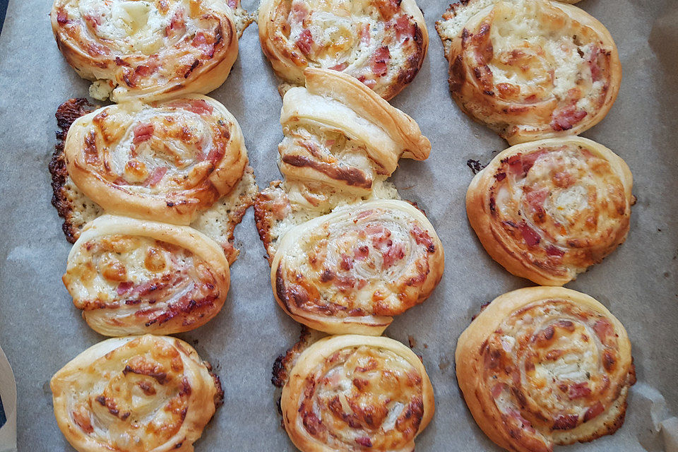 Blätterteigschnecken herzhaft Blätterteigschnecken herzhaft