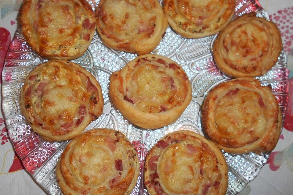 Blätterteigschnecken herzhaft Blätterteigschnecken herzhaft