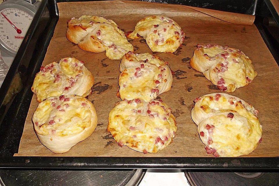 Blätterteigschnecken herzhaft Blätterteigschnecken herzhaft