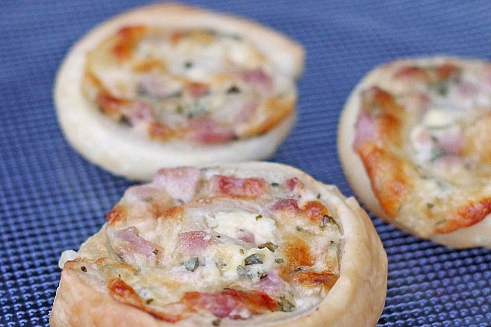 Blätterteigschnecken herzhaft Blätterteigschnecken herzhaft