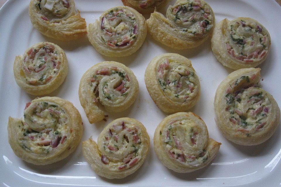 Blätterteigschnecken herzhaft Blätterteigschnecken herzhaft