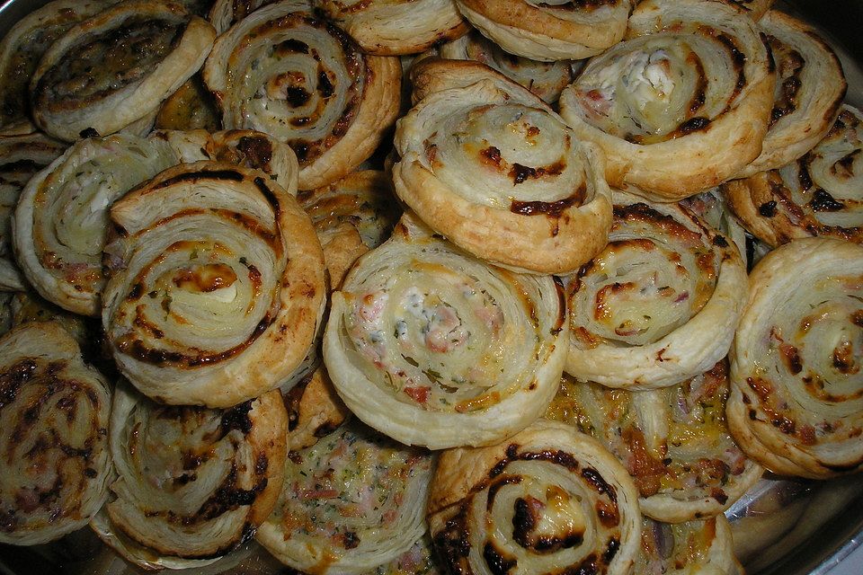 Blätterteigschnecken herzhaft Blätterteigschnecken herzhaft