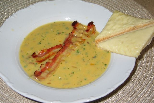 Maissuppe mit Speck und Kästoastdreiecken von Joannya02| Chefkoch