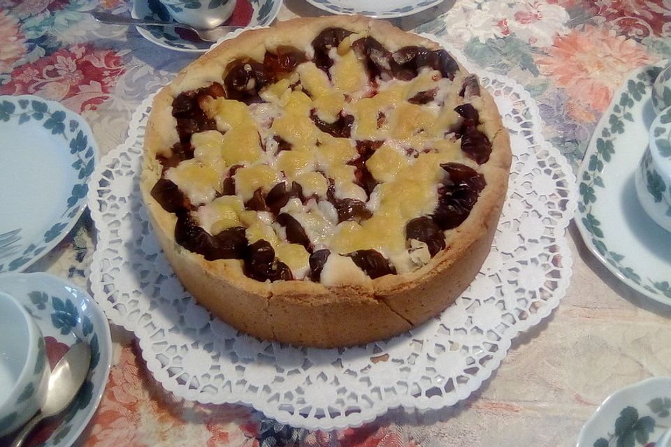 Zwetschgenkuchen mit Streuseln