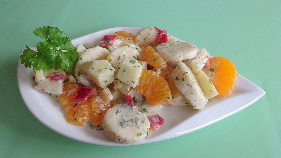 Pikanter Obstsalat mit Käse von djaeger Pikanter Obstsalat mit Käse von djaeger